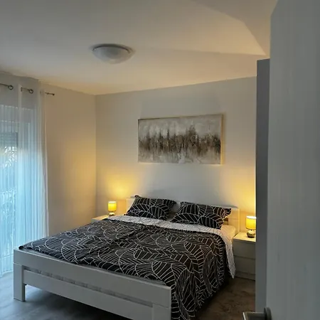 Apartman Lolula