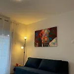 Lolula Apartment